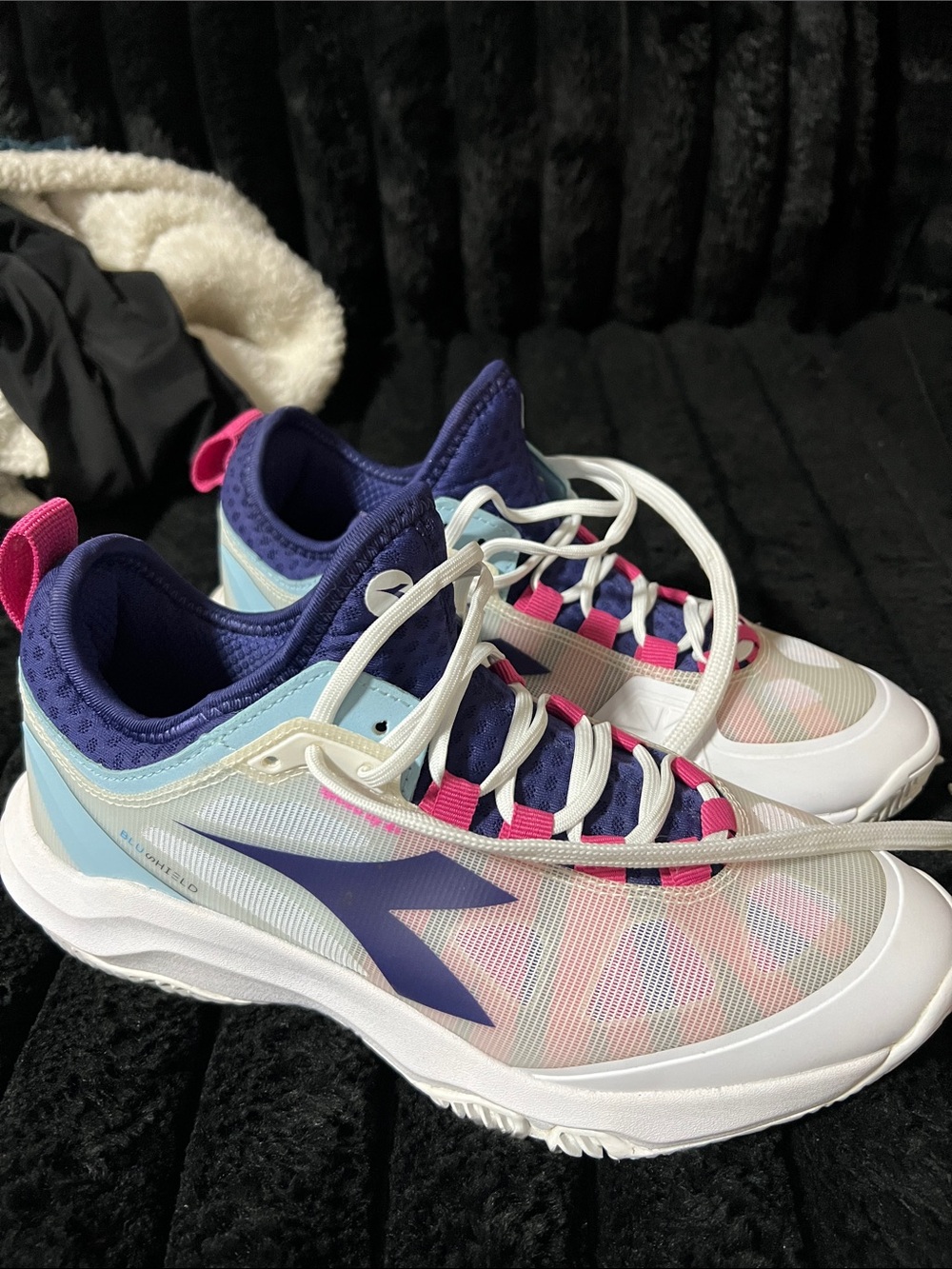 Diadora Women’s Speed Blushield Fly 4+ tennis shoes